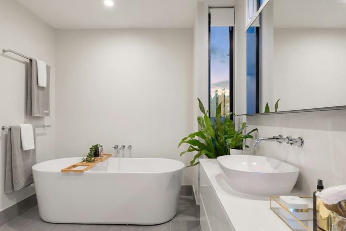 Bathroom (sample photo)